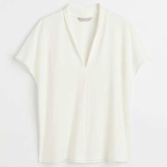 NWOT H&M - V-neck Top - Picture 5 of 8